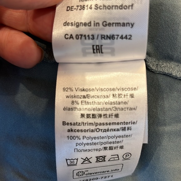 NWT Riani soft green camisole with ruffle trim at the shoulder and neckline - Picture 9 of 9